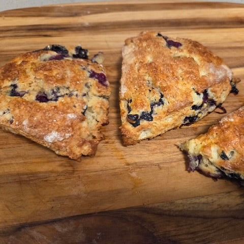 Blueberry Lemon Scones (3) July 18